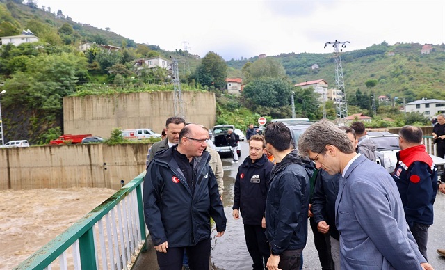 Giresun'da Şiddetli Yağış: 4 İlçede Sel ve Heyelan!