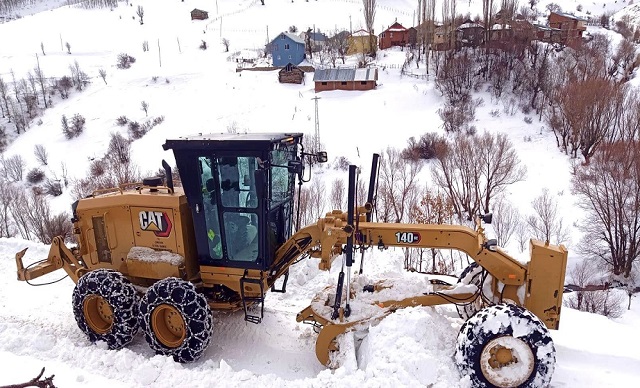  238 Köy Yolunu Ulaşıma Açtı