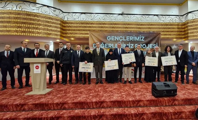 Bulancak'ta Gençler Umre İle Ödüllendirildi