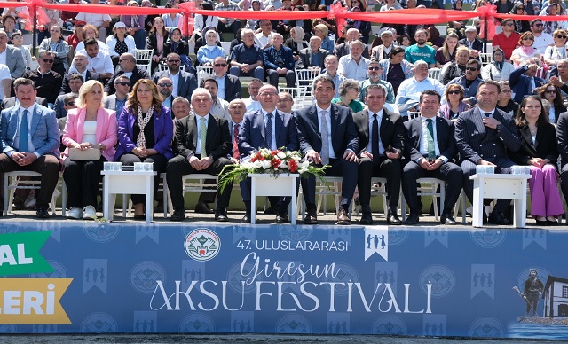 FESTİVAL ESKİ GÜNLERİNE DÖNDÜ
