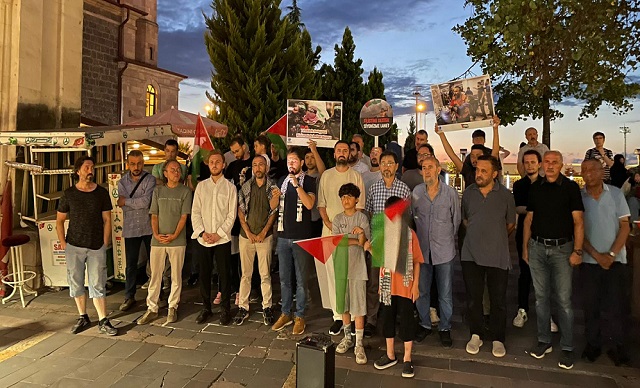 Gazze’deki Açlığa ve Katliama Dur De!