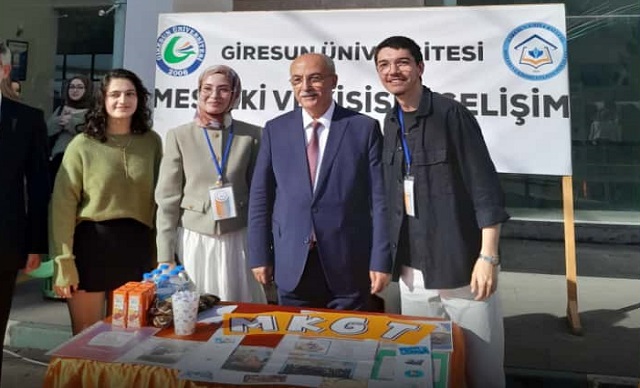 Mesleki ve Kişisel Gelişim Topluluğu Standına Yoğun İlgi