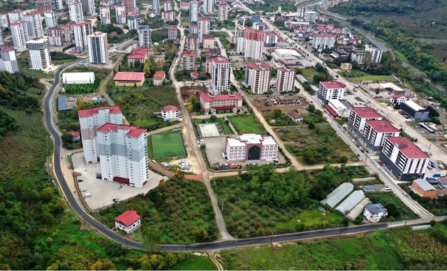 Ordu Büyükşehir, Ayazlı Mahallesi’nde Ulaşımı Rahatlatıyor