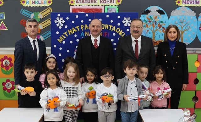 Öğrencilerin Karne Sevinci