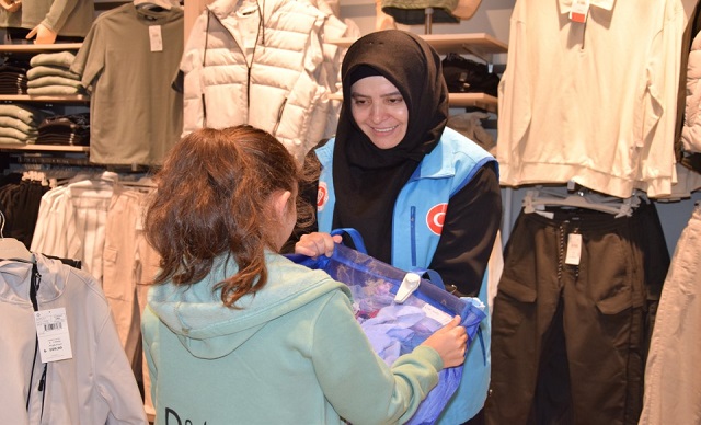 Yetim Çocuklar Ramazan Sevinci Yaşadı