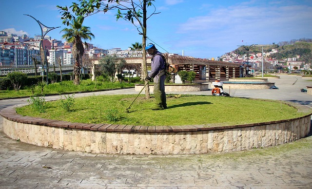 Yeşil Alanlarda Bakım Çalışmaları