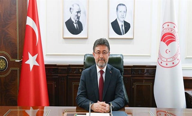 Bakan Yumaklı 'yangınlar kontrol altına alındı'
