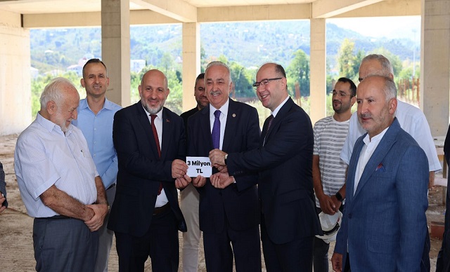 KÜLLİYE İÇİN 3 MİLYON TL BAĞIŞ 