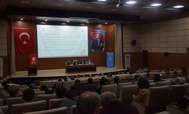 Müftülükten 'Ailenin Korunması' Paneli
