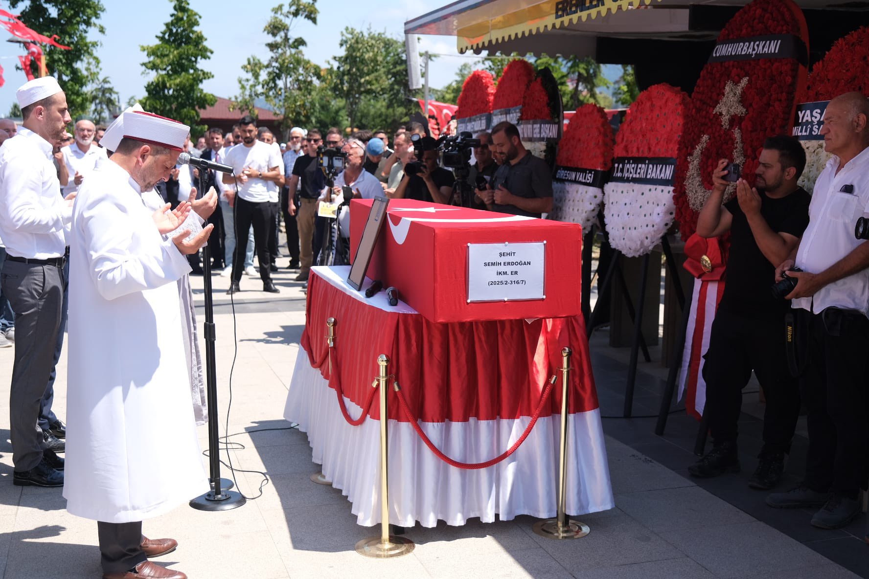 Giresun Şehidini Uğurladı!